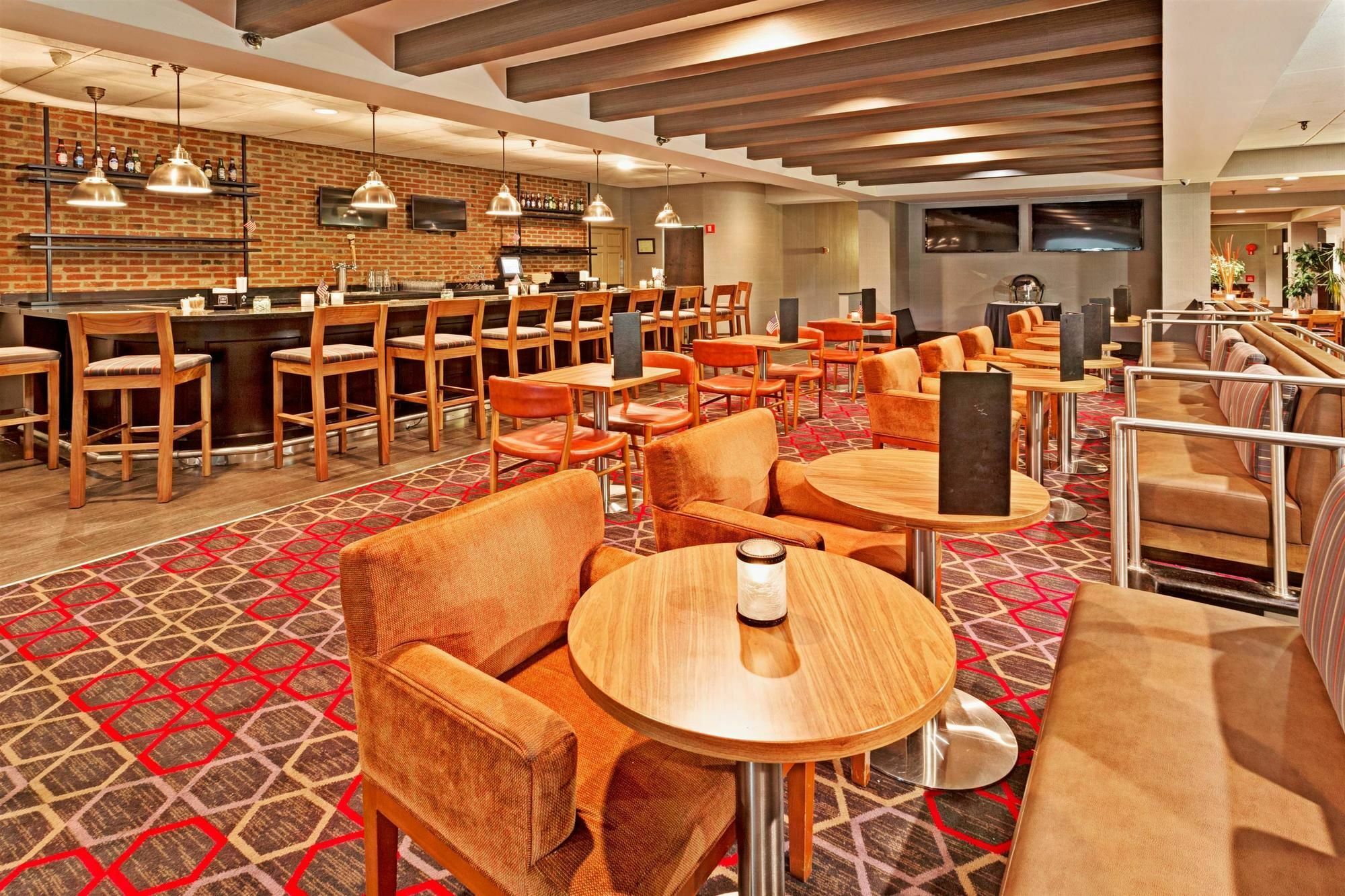 Wyndham Garden Pittsburgh Airport