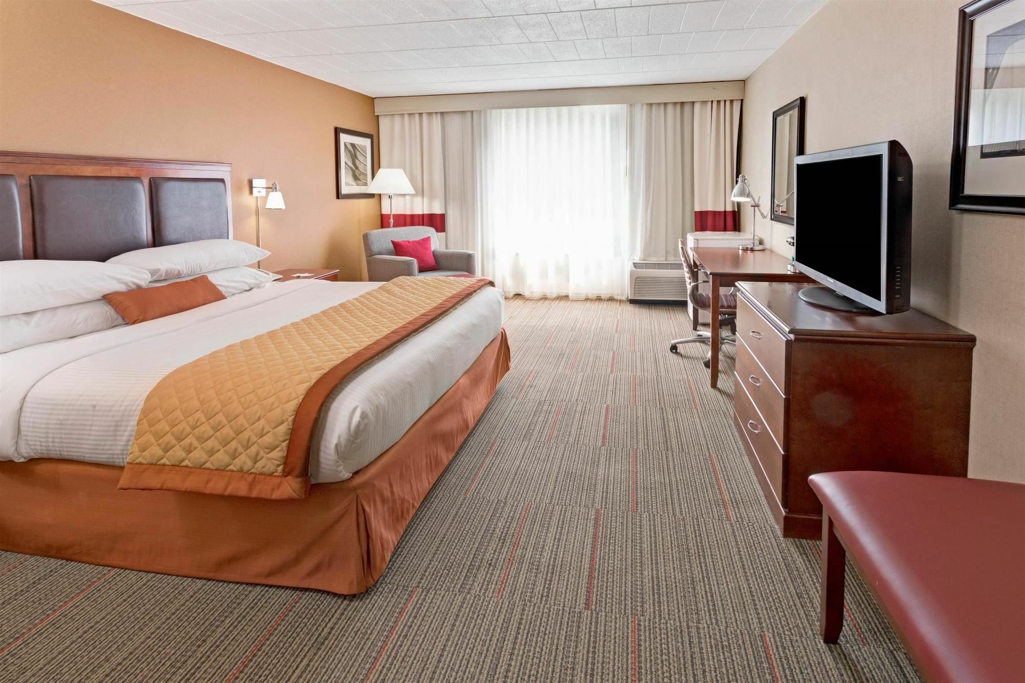 Wyndham Garden Pittsburgh Airport Hotel