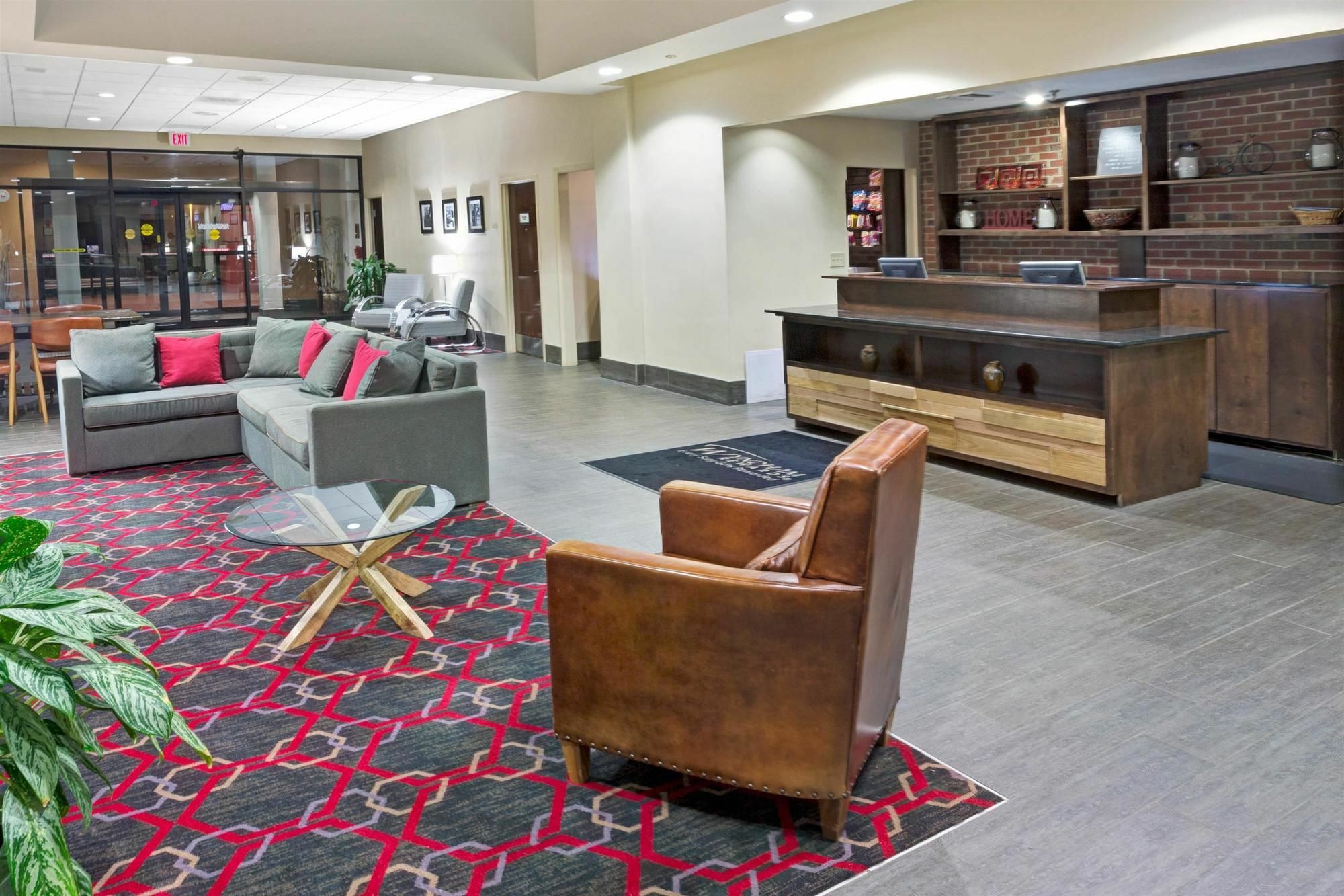 Wyndham Garden Pittsburgh Airport Hotel 3*